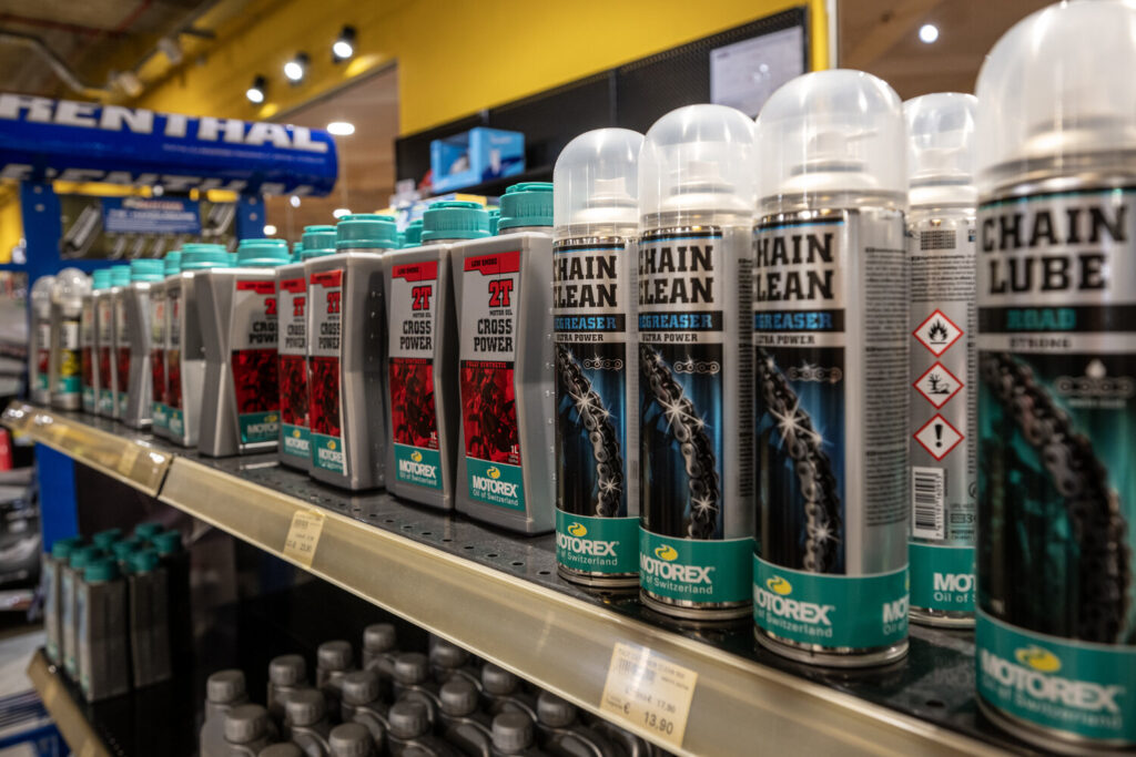 megamoto-foto-negozio-25